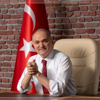 FARUK ÖZLÜ KİMDİR?