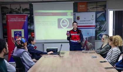 Jandarma ekipleri firma çalışanlarını bilgilendirdi