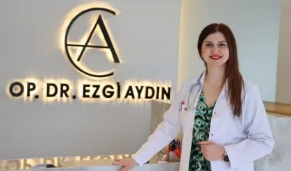 Uzman Dr. Aydın, "Doğumdan sonra bir hafta içinde geçmeyen lekeler için uzmana başvurun"