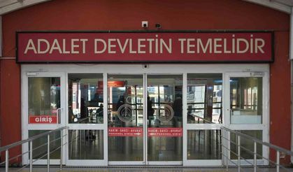 16 yaşındaki kızı otobüste istismar ettiği iddia edilen şoför beraat etti