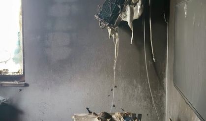 Evde çıkan yangında mahsur kalan 5 yaşındaki çocuğu itfaiye ekipleri kurtardı