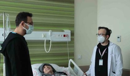 Yapay akciğer ve kalp cihazı ile hayata tutundu