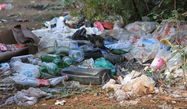 Fethiye’deki mesire alanı çöplüğe döndü