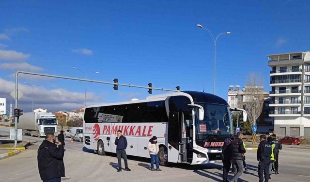 Otobüsün çarptığı yaya 5 günlük yaşam mücadelesini kaybetti.