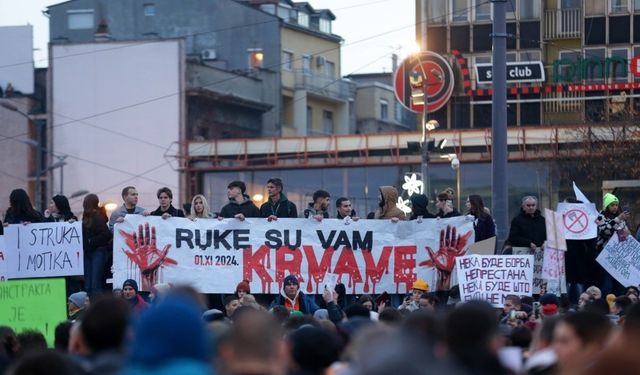 Sırbistan tarihinin en kalabalık protestosu