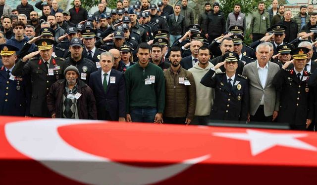 Uzman çavuşun çarpıp şehit ettiği polis memuru son yolculuğuna uğurlandı